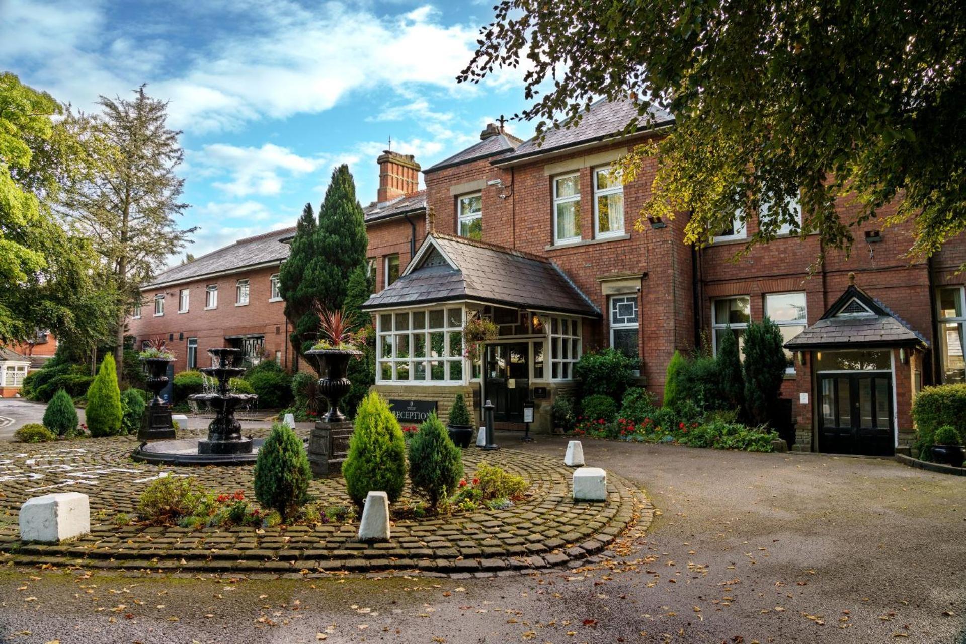 Macdonald Kilhey Court Hotel Γουίγκαν Εξωτερικό φωτογραφία